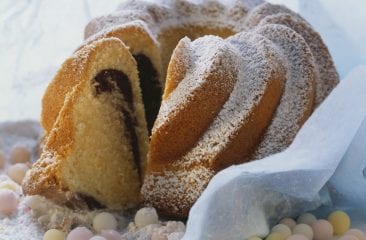 Marble ring cake