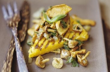 Grilled polenta with mushrooms