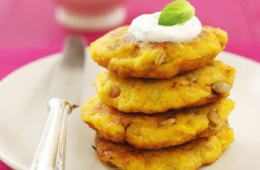 Pumpkin fritters with yogurt cream