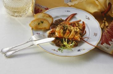 Lobster with white wine and tomato sauce Lobster with white wine and tomato sauce