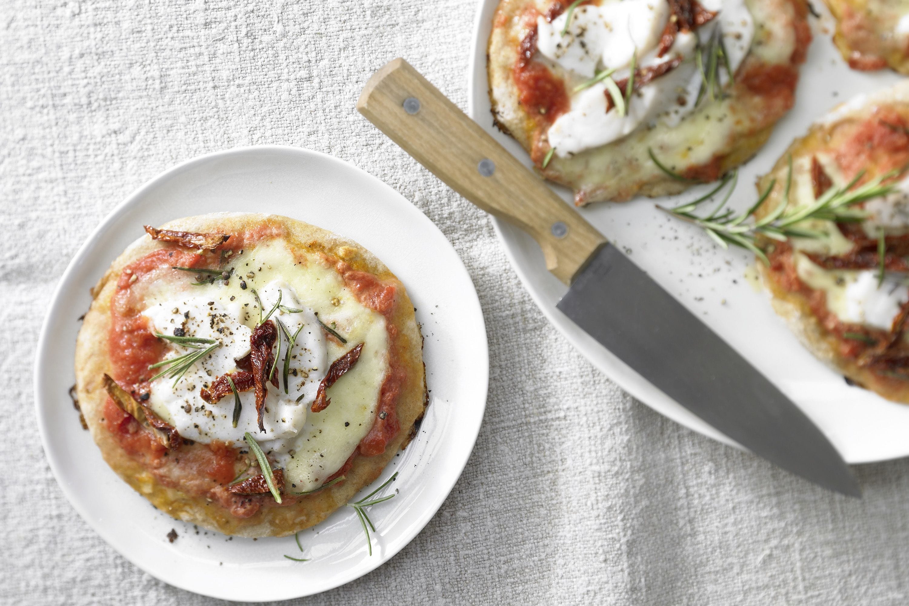 Rosemary Spelt Pizza - FreshMAG IE