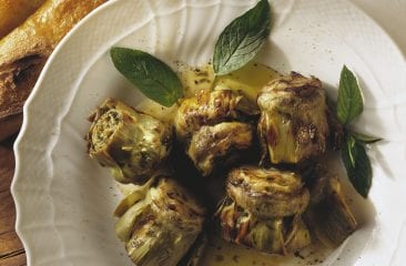 Deep-fried artichokes Deep-fried artichokes