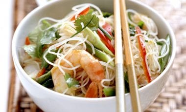 Glass noodle salad with prawns
