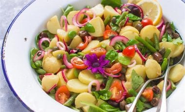 Potato salad à la Pantelleria with broad beans and green beans