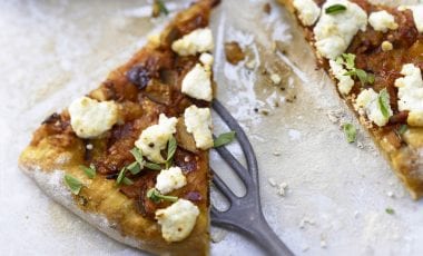 Spicy aubergine pizza