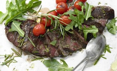 Rump steak with stewed tomatoes