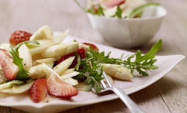 Asparagus and strawberry salad