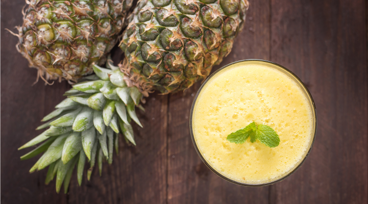 Pineapples and smoothie