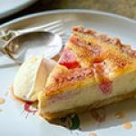 Crème brûlée rhubarb tart