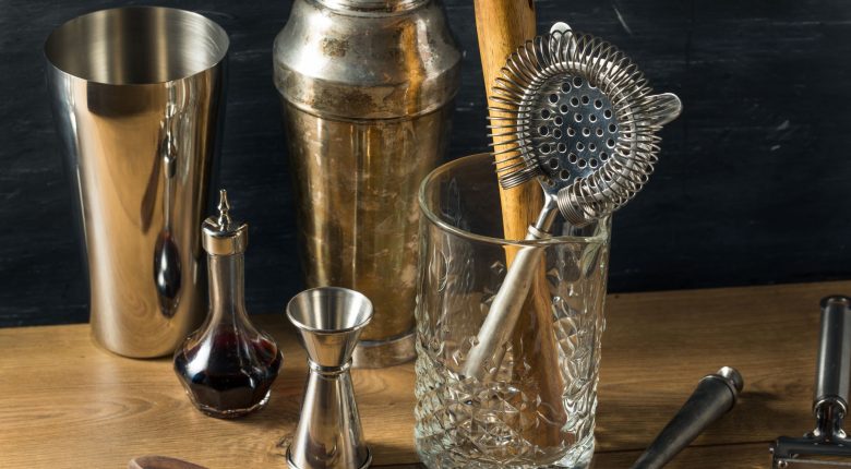 Bartender's tools for cocktails with Liebherr