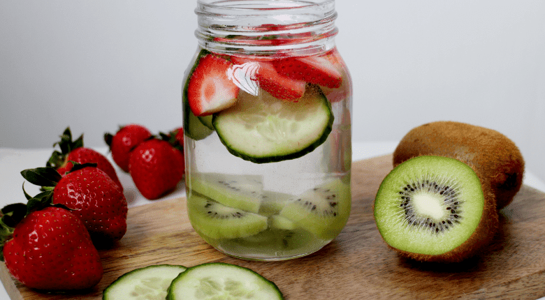 Cucumber and kiwi flavoured water