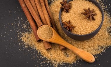 Канела – вълшебна подправка за сладки и солени ястия