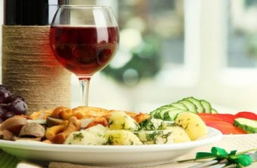 Alege-ți vinul potrivit pentru mâncarea preferată Alege-ți vinul potrivit pentru mâncarea preferată