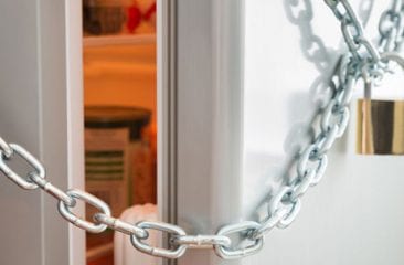 Păstrați alimentele în siguranță cu Liebherr și Organizația Mondială a Sănătății Păstrați alimentele în siguranță cu Liebherr și Organizația Mondială a Sănătății