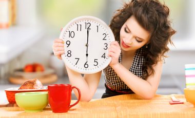 7 metode de a reduce timpul petrecut în bucătărie