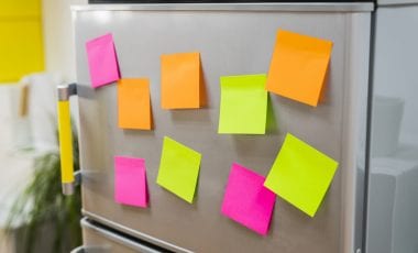 6 reguli pentru utilizarea frigiderului de la birou