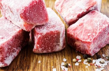 Carne bruciata dal ghiaccio: cos’è il “freezer burn” e come evitarlo? Carne bruciata dal ghiaccio: cos’è il “freezer burn” e come evitarlo?