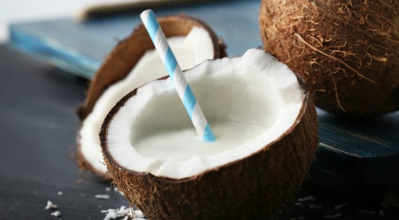Il latte di cocco è un'ottima alternativa al latte vaccino