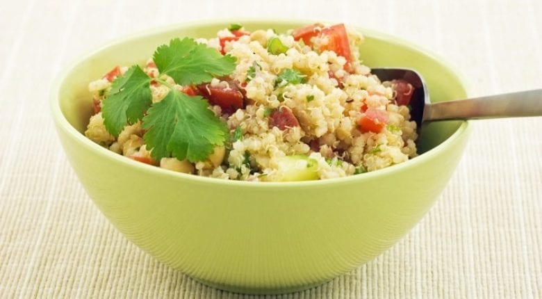 La quinoa ti permette di creare prelibatezze di ogni genere, come un’insalata di quinoa