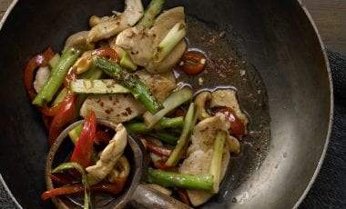 Hähnchenpfanne mit Spargel