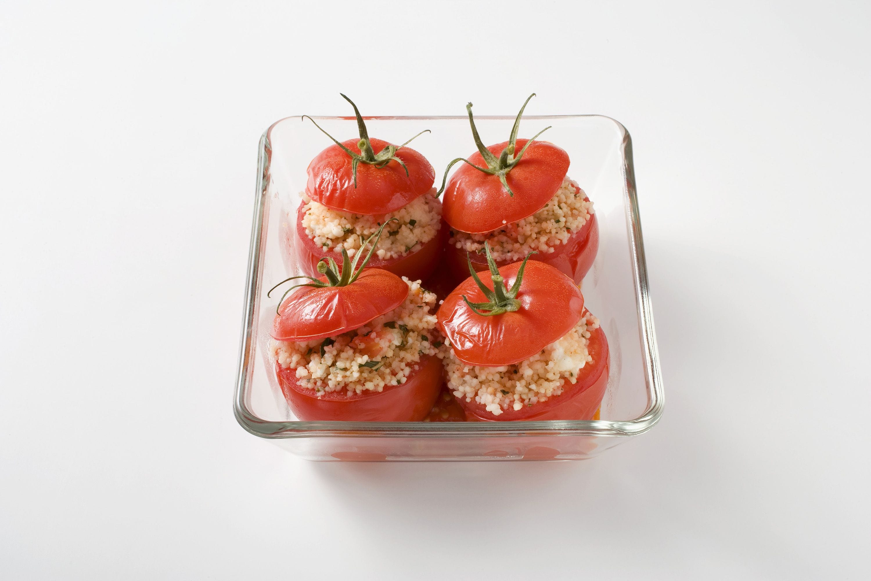 Mit Couscous gefüllte Tomaten - FreshMAG