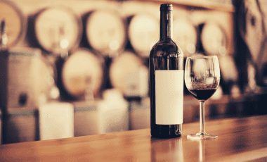 Darum kommt der Wein ins Fass