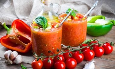 Gazpacho (kalte Gemüsesuppe aus Andalusien) Gazpacho (kalte Gemüsesuppe aus Andalusien)