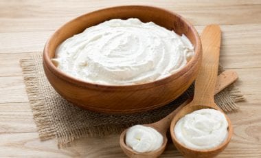 Crème fraîche, Saure Sahne, Schmand  – das ist der Unterschied