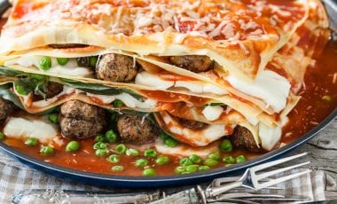 Traditionell neapolitanische Lasagne Traditionell neapolitanische Lasagne