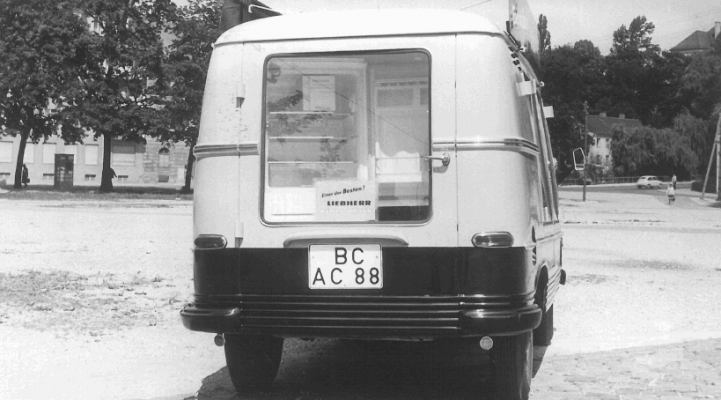 Liebherr-Bus, Liebherr, Bus, Vertrieb, Geschichte, Deutschland, Kühlschrank, Mercedes Benz L 319, Kleintransporter, Modell, Marketing, Historie, Fahrendes Schaufenster