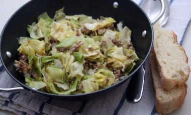 Spitzkohleintopf mit Hackfleisch