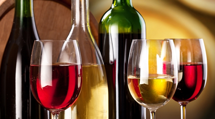 Wein, Essen, Genuss, Sommelier, Weinprobe, Flaschen, Weinflaschen, Weingut