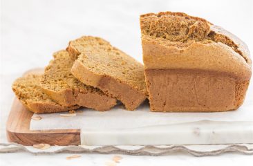 Veganes Brot aus Karotten und Mandeln (ohne Butter und ohne Eier) Veganes Brot aus Karotten und Mandeln (ohne Butter und ohne Eier)