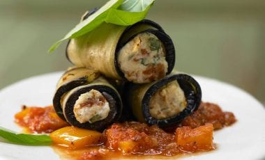 Auberginen-Ziegenfrischkäse-Röllchen