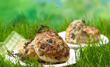 Puten-Schafskäse-Bulette Puten-Schafskäse-Bulette