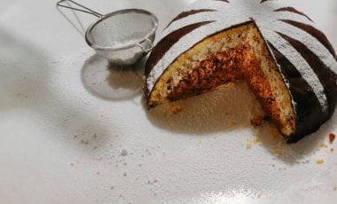 Eiskalter Kuppelkuchen nach italienischer Art