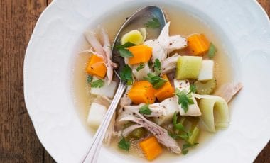 Hühnersuppe mit Gemüse