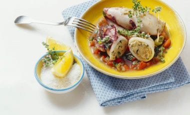 Gefüllte Tintenfische in Gemüsesauce Gefüllte Tintenfische in Gemüsesauce