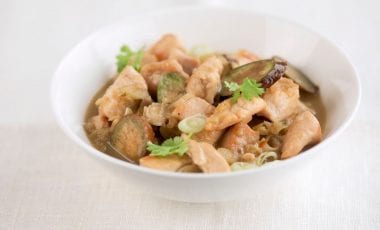 Grünes Curry mit Hühnchen