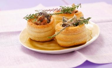 Blätterteigpasteten mit Pilzfüllung Blätterteigpasteten mit Pilzfüllung