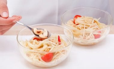 Thai-Papaya-Salat mit Tomaten Thai-Papaya-Salat mit Tomaten