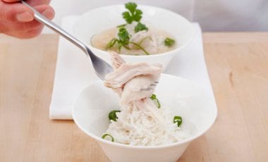 Vietnamesische Hühnersuppe mit Reis Vietnamesische Hühnersuppe mit Reis