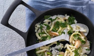 Spätzle-Pfanne mit Austernpilzen