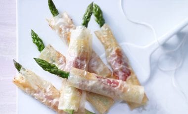 Knusprige Spargelröllchen