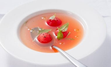 Klare Tomatensuppe (Consommé) Klare Tomatensuppe (Consommé)