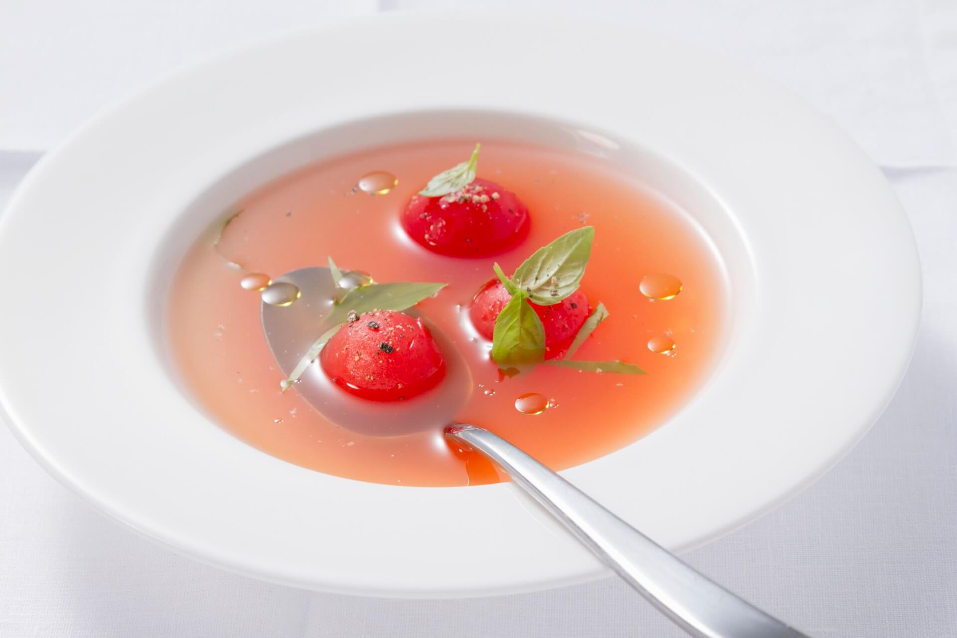 Klare Tomatensuppe (Consommé) FreshMAG