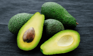 Avocado – birnenförmige Butterfrucht