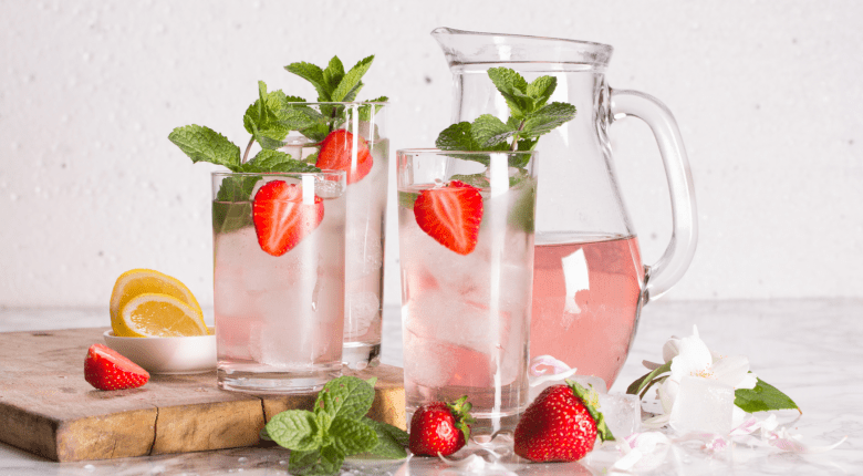 Erdbeer-Minz-Drink