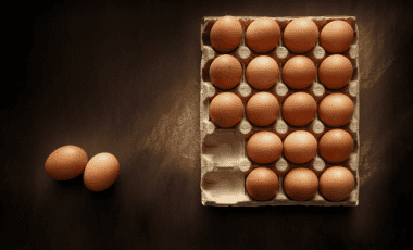 Wie lange sind Eier im Kühlschrank haltbar?