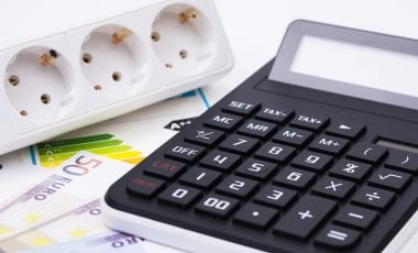 9 порад, як заощадити електроенергію та власні гроші